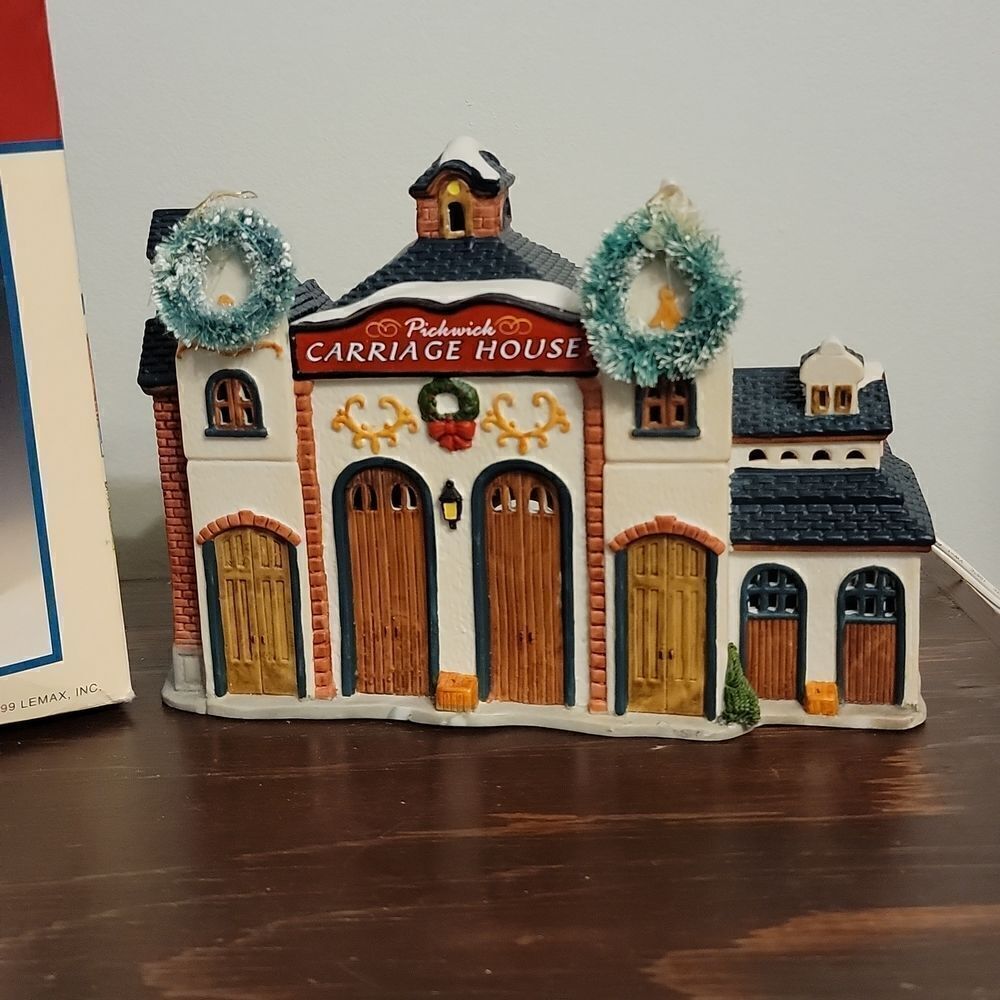 Lemax Cuddington Village Pickwick Carriage House 1999 # 288699